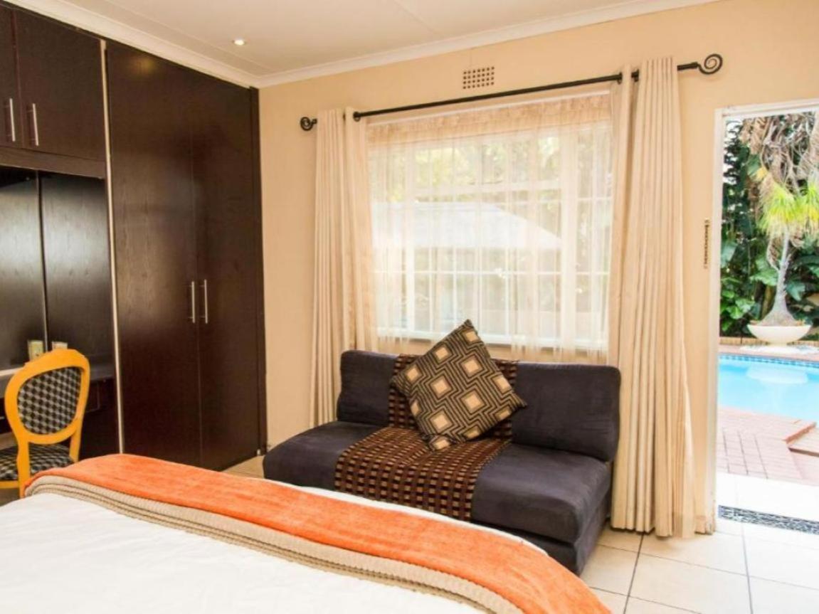 Sollunaa Guesthouse サントン エクステリア 写真